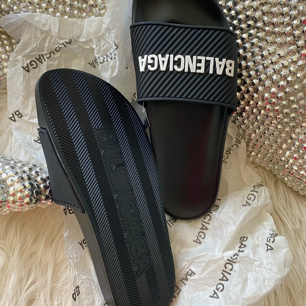 Balenciaga Men's size 9 Black Logo Slides/ women’s size 8 - Picture 1 of 4